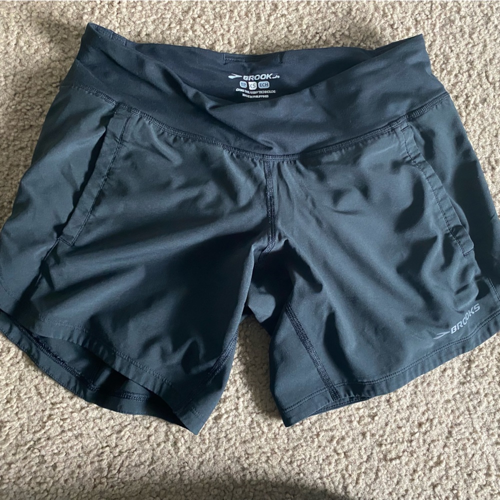 Brooks 6in Chaser Shorts
